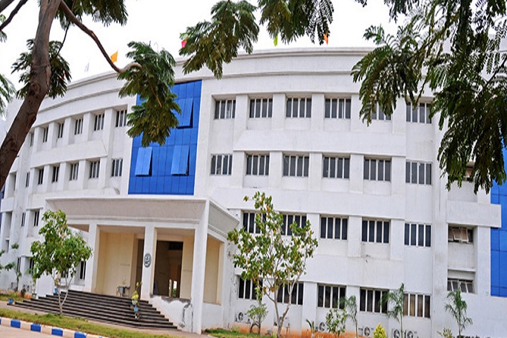 https://cache.careers360.mobi/media/colleges/social-media/media-gallery/4689/2020/8/5/CampusView of Chettinad College of Engineering and Technology Karur_Campus-View.jpg